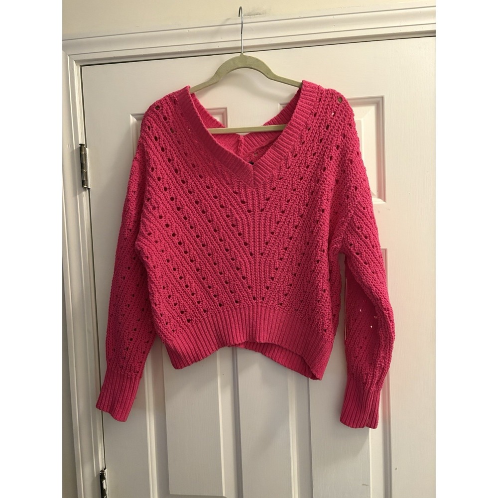 NWT Almost Famous Sweater Pink Knit V Neck Front And Back Size Medium